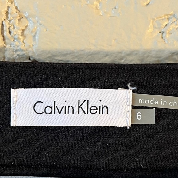 NWOT Calvin Klein Color Block Sheath Dress, Size 6 - Picture 3 of 4